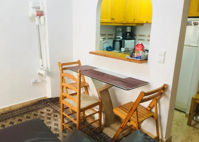 Compartido - Solo El Es Privado * Torrevieja