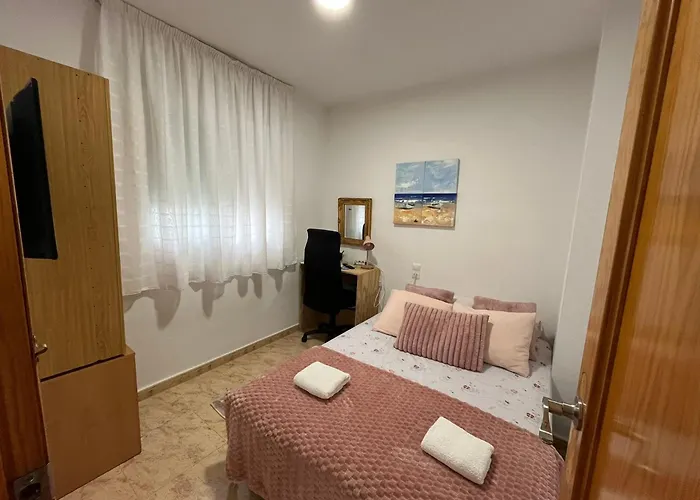 Compartido - Solo El Es Privado * Torrevieja