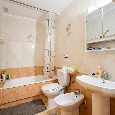 Compartido - Solo El Es Privado Habitación en casa particular *